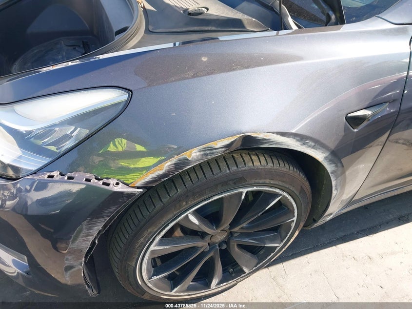 2020 Tesla Model 3 Standard Range Plus Rear-Wheel Drive/Standard Range Rear-Wheel Drive VIN: 5YJ3E1EA9LF661165 Lot: 43785825