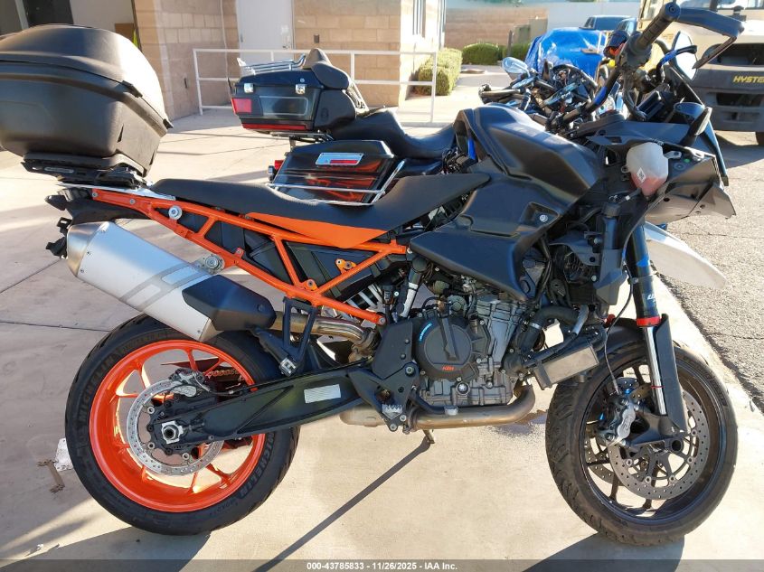 2024 Ktm 890 Adventure VIN: VBKTS6406RM879531 Lot: 43785833