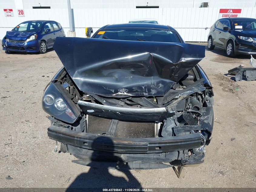 2008 Hyundai Tiburon Gs VIN: KMHHM66D28U288155 Lot: 43785842