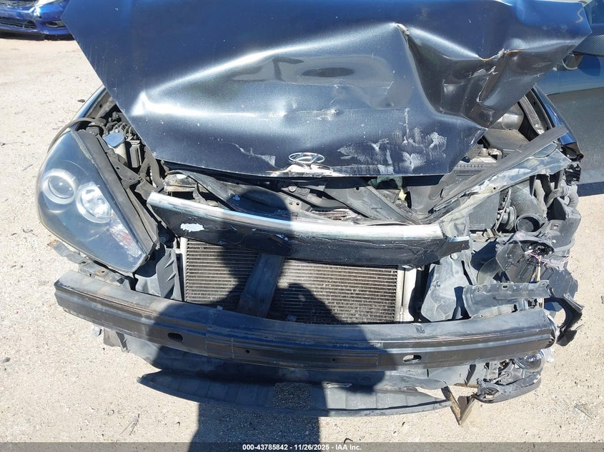 2008 Hyundai Tiburon Gs VIN: KMHHM66D28U288155 Lot: 43785842