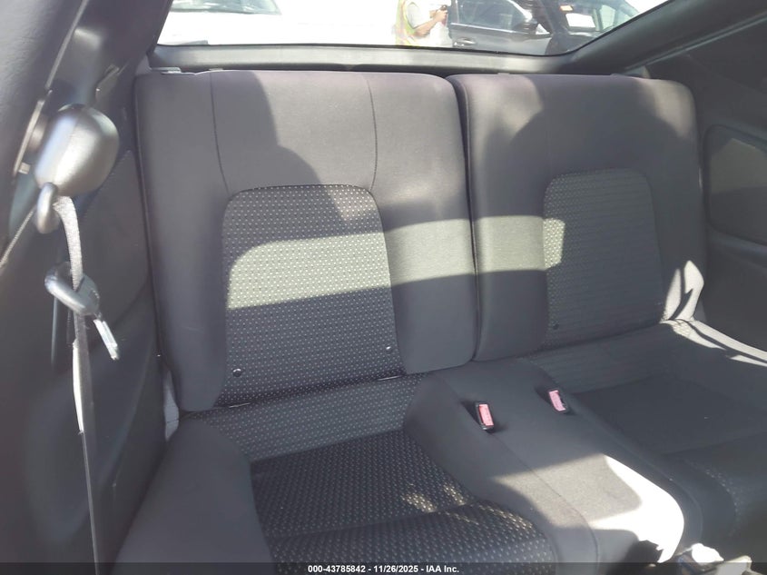 2008 Hyundai Tiburon Gs VIN: KMHHM66D28U288155 Lot: 43785842