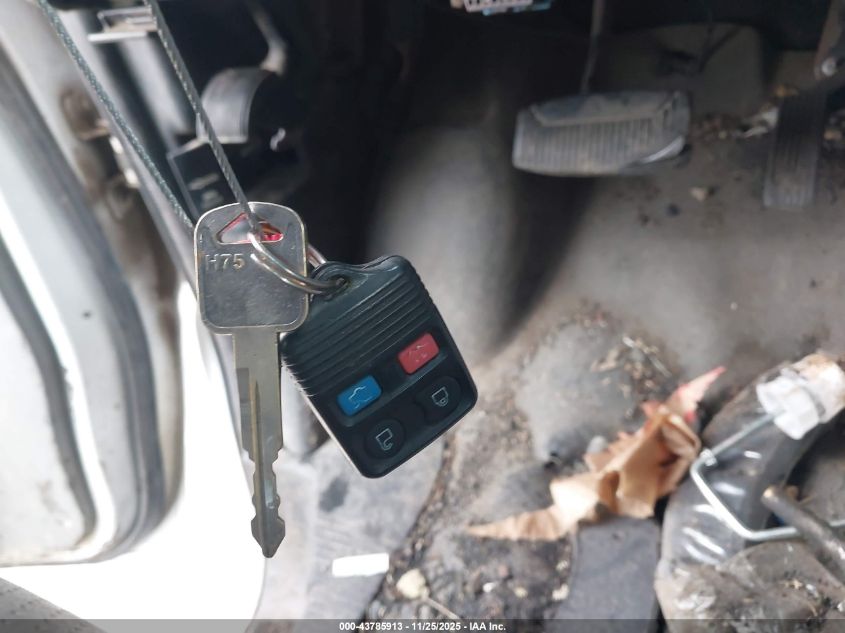 2011 Ford E-250 Commercial VIN: 1FTNE2EL4BDA52023 Lot: 43785913