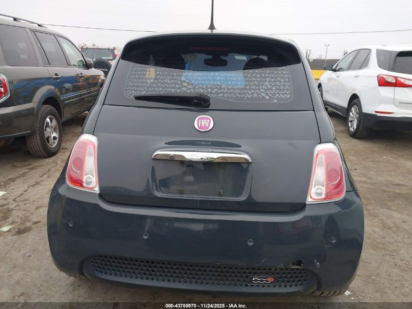 2018 Fiat 500E Battery Electric VIN: 3C3CFFGE7JT377448 Lot: 43785970