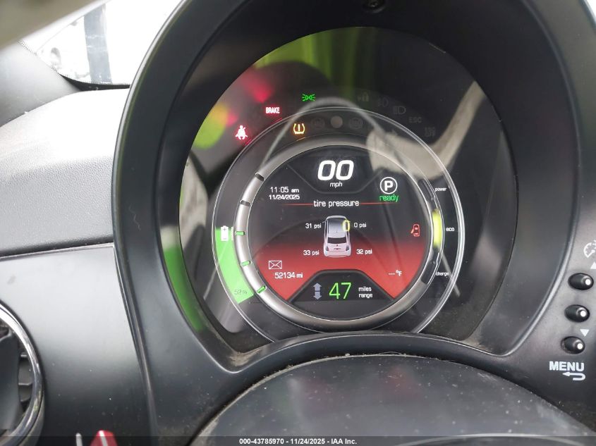 2018 Fiat 500E Battery Electric VIN: 3C3CFFGE7JT377448 Lot: 43785970