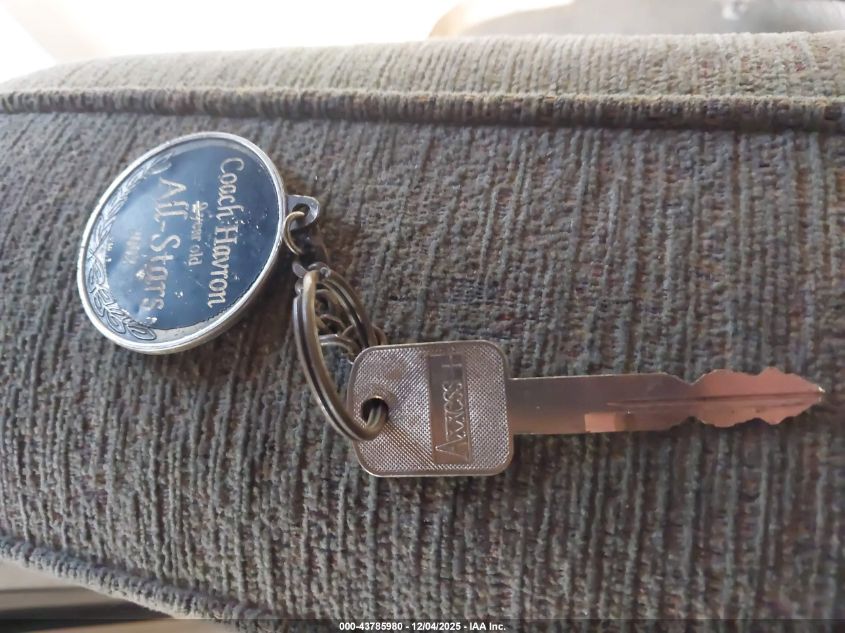 1999 Ford F550 Super Duty Stripped Chass VIN: 3FCMF53S7XJA13119 Lot: 43785980