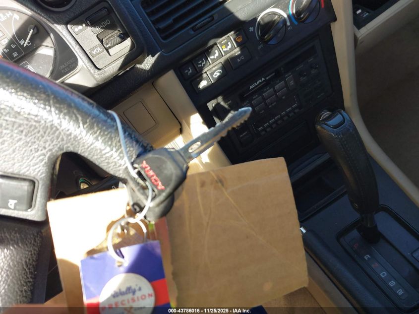 1990 Acura Legend L VIN: JH4KA3257LC001647 Lot: 43786016