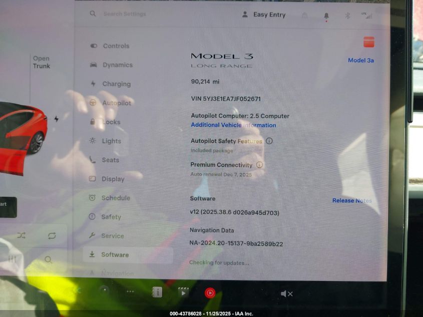 2018 Tesla Model 3 Long Range/Mid Range VIN: 5YJ3E1EA7JF052671 Lot: 43786028