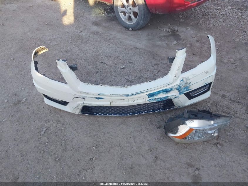 2011 Mercedes-Benz Glk 350 4Matic VIN: WDCGG8HB5BF570665 Lot: 43786069