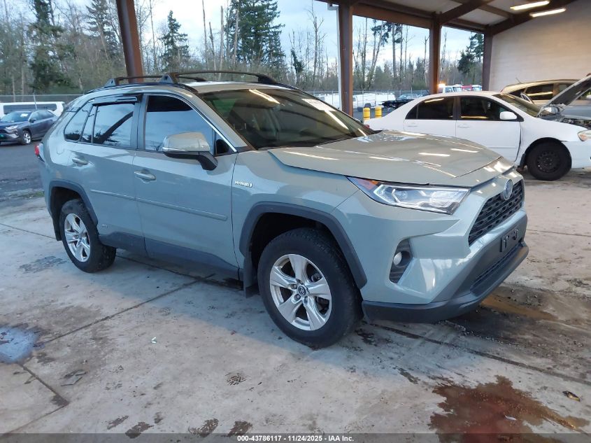 TOYOTA RAV4 HYBRID XLE
