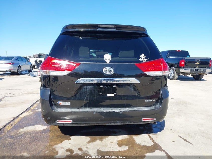 2011 Toyota Sienna Le V6 VIN: 5TDKK3DC3BS116284 Lot: 43786150