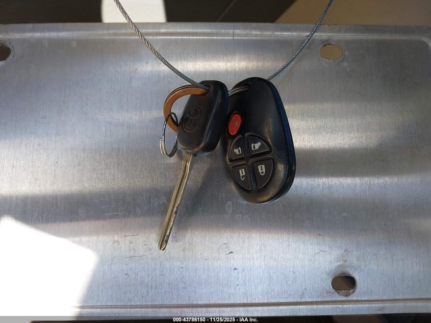 2011 Toyota Sienna Le V6 VIN: 5TDKK3DC3BS116284 Lot: 43786150