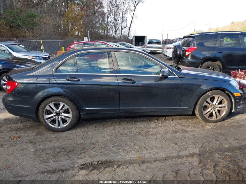 2012 Mercedes-Benz C 300 Luxury 4Matic VIN: WDDGF8BB5CR201764 Lot: 43786185