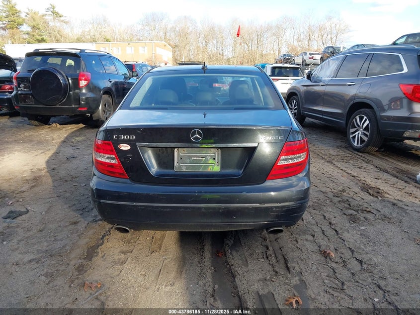 2012 Mercedes-Benz C 300 Luxury 4Matic VIN: WDDGF8BB5CR201764 Lot: 43786185