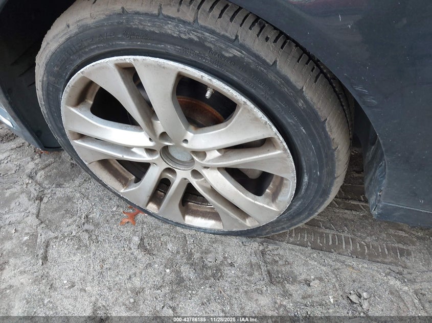 2012 Mercedes-Benz C 300 Luxury 4Matic VIN: WDDGF8BB5CR201764 Lot: 43786185