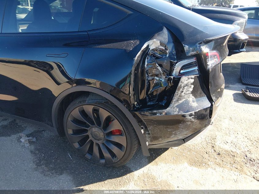 2022 Tesla Model Y Performance Dual Motor All-Wheel Drive VIN: 7SAYGDEF0NF336360 Lot: 43786191