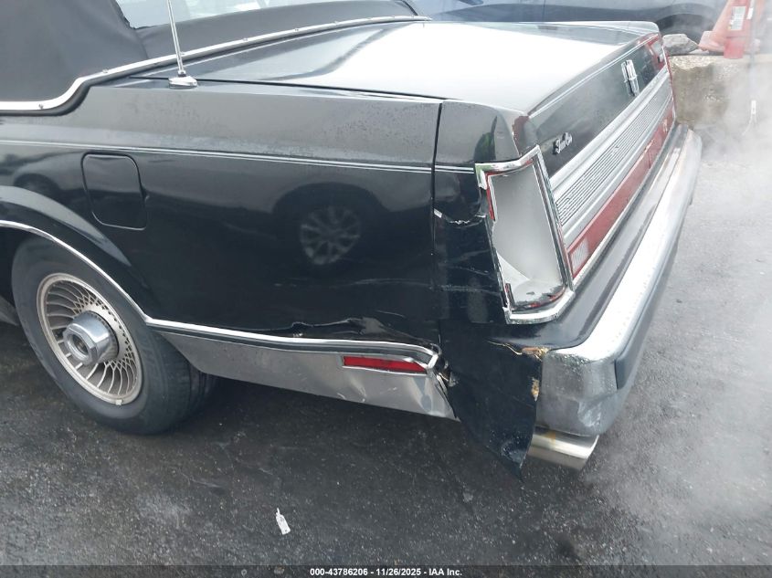 1989 Lincoln Town Car Signature VIN: 1LNBM82F8KY609768 Lot: 43786206