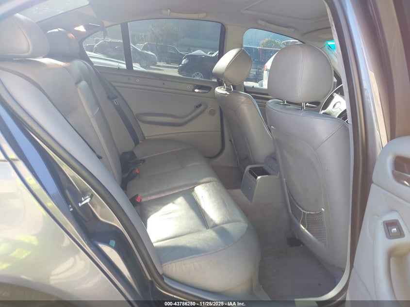 2001 BMW 325I VIN: WBAAN37411NJ12856 Lot: 43786250