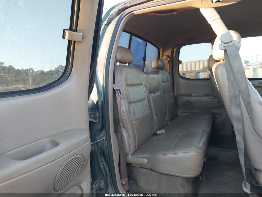 2002 Toyota Tundra Ltd V8 VIN: 5TBRT38162S221267 Lot: 43786425