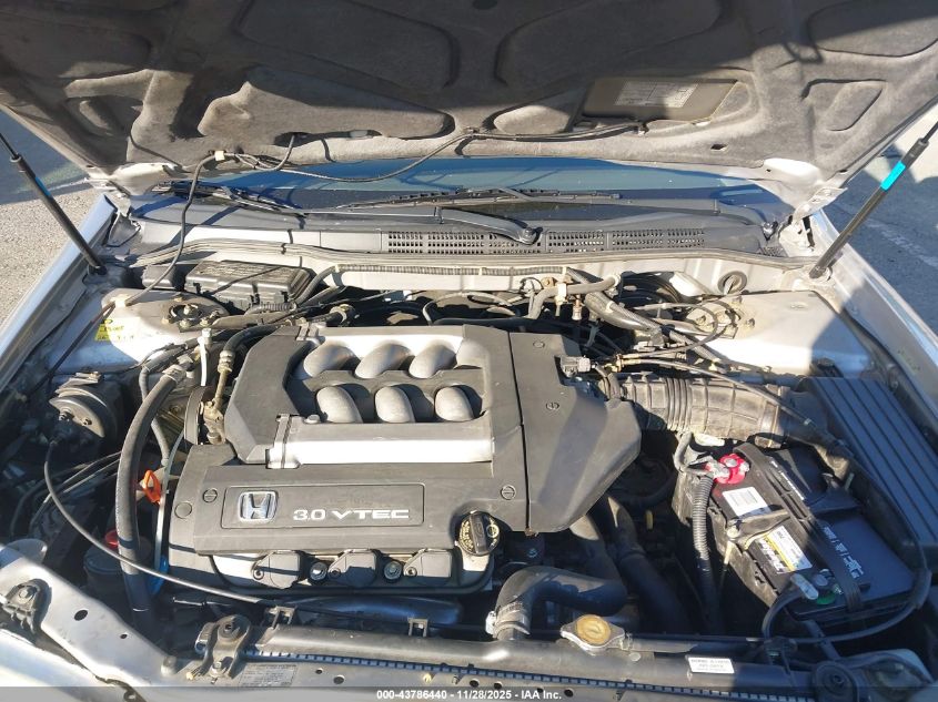 2002 Honda Accord 3.0 Ex VIN: 1HGCG16522A043335 Lot: 43786440