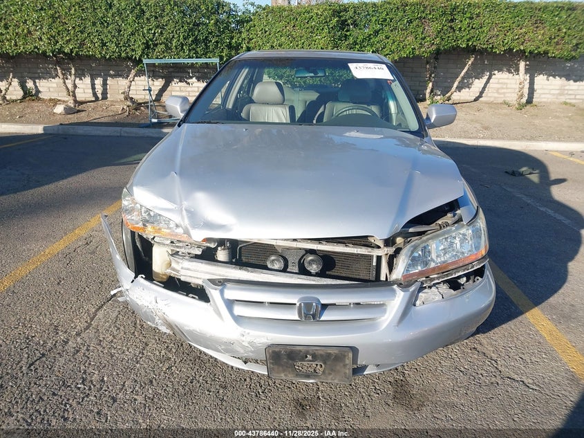 2002 Honda Accord 3.0 Ex VIN: 1HGCG16522A043335 Lot: 43786440