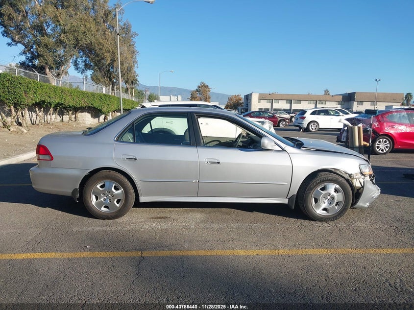 2002 Honda Accord 3.0 Ex VIN: 1HGCG16522A043335 Lot: 43786440