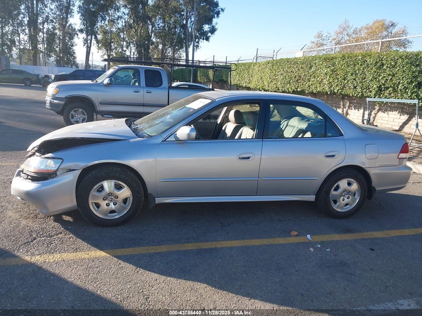 2002 Honda Accord 3.0 Ex VIN: 1HGCG16522A043335 Lot: 43786440
