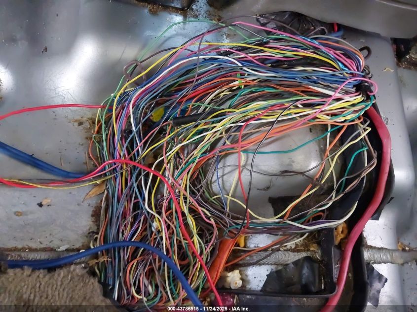 2005 Chevrolet Trailblazer Ls VIN: 1GNDT13S752163162 Lot: 43786515