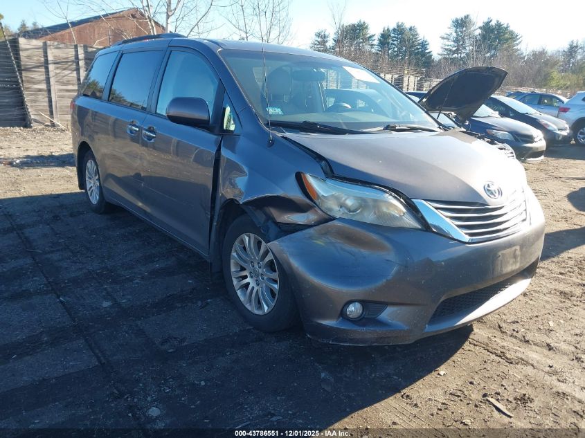 TOYOTA SIENNA XLE V6 8 PASSENGER