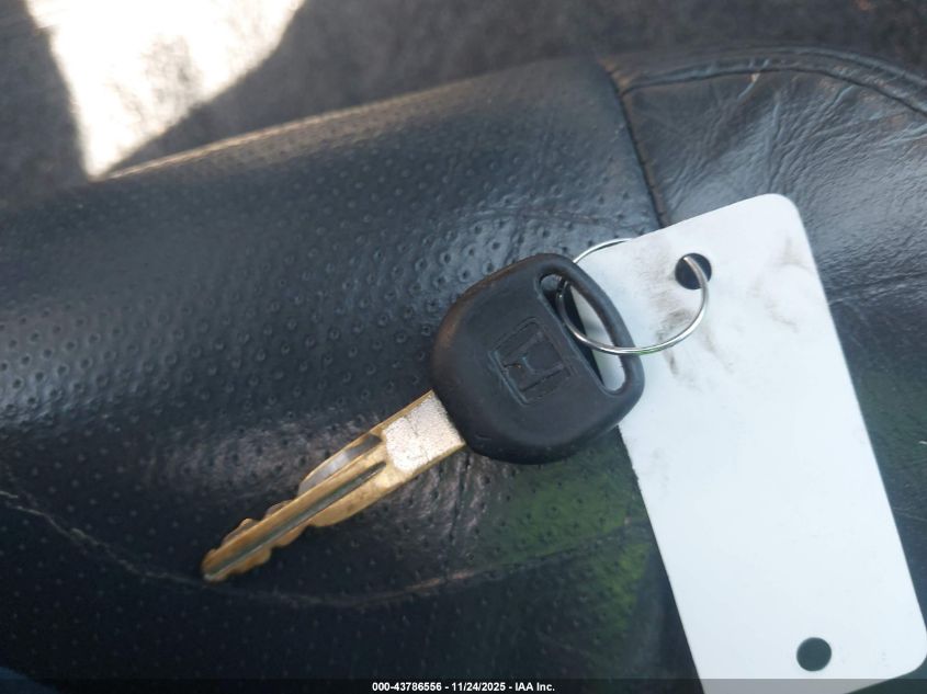 2000 Honda Cr-V Special Edition VIN: JHLRD1875YC047802 Lot: 43786556