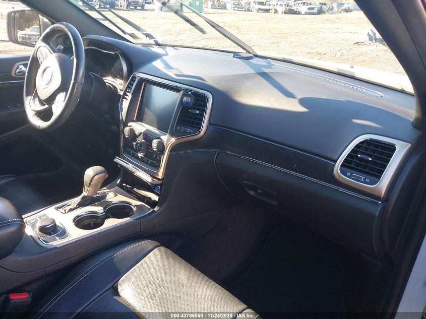 1C4RJFBG8HC924620 2017 JEEP GRAND CHEROKEE photo no. 5