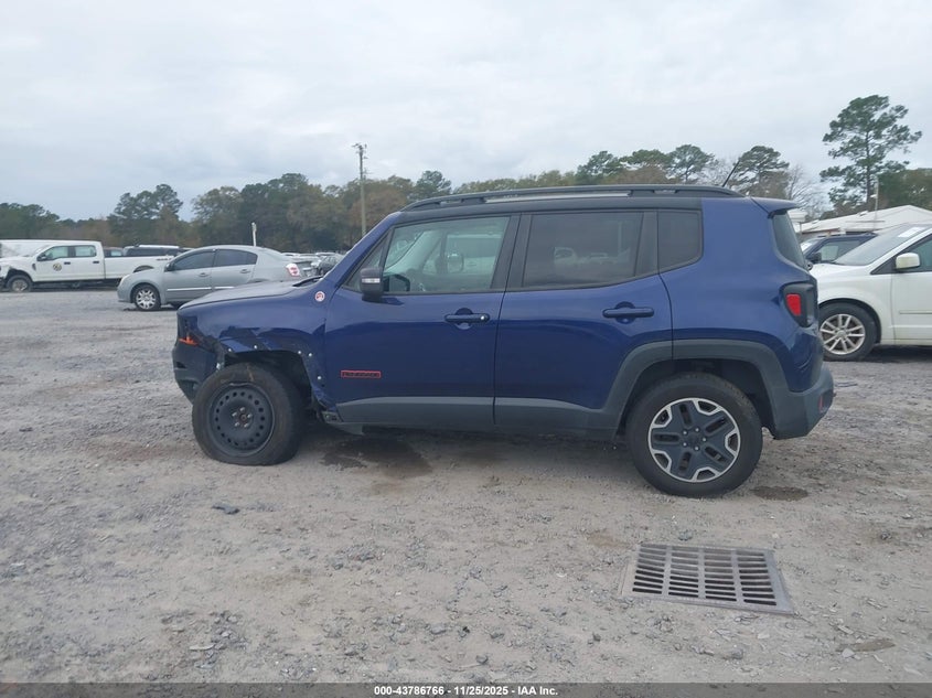 2017 Jeep Renegade Trailhawk 4X4 VIN: ZACCJBCB1HPG64560 Lot: 43786766