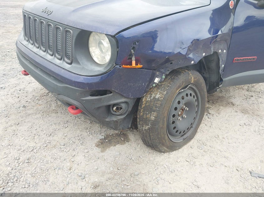 2017 Jeep Renegade Trailhawk 4X4 VIN: ZACCJBCB1HPG64560 Lot: 43786766