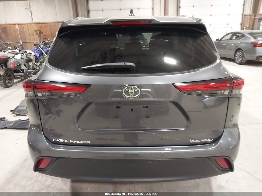 2021 Toyota Highlander Xle VIN: 5TDGZRBH2MS155390 Lot: 43786770