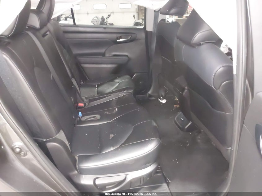 2021 Toyota Highlander Xle VIN: 5TDGZRBH2MS155390 Lot: 43786770