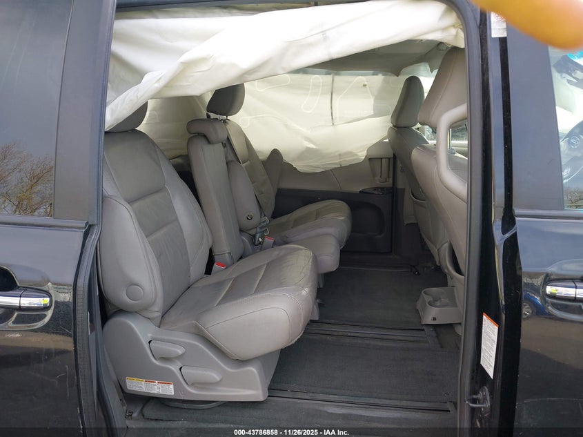 2015 Toyota Sienna Xle 8 Passenger VIN: 5TDYK3DC4FS655769 Lot: 43786858