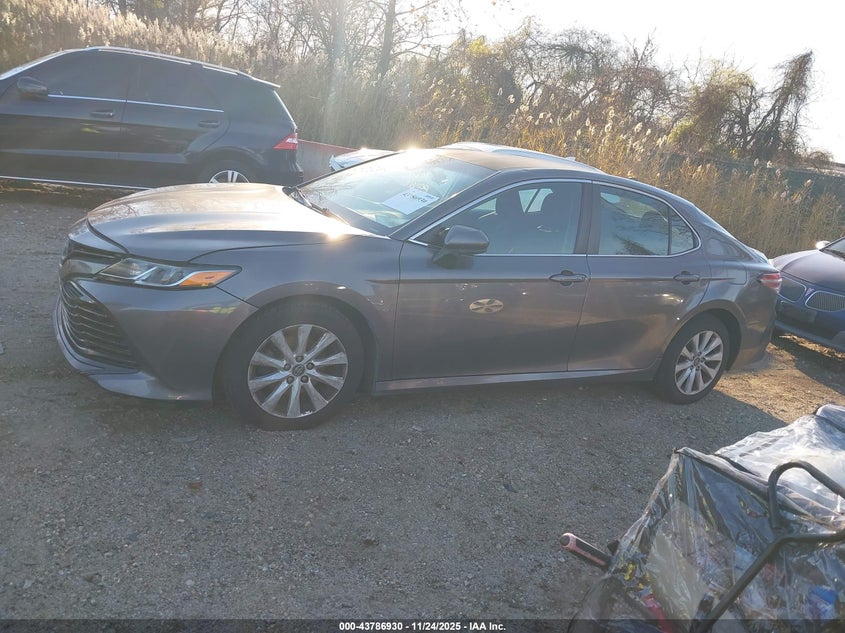 4T1B11HK2KU169896 2019 TOYOTA CAMRY photo no. 14