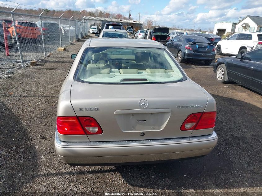1999 Mercedes-Benz E 300 Diesel VIN: WDBJF25H6XA883568 Lot: 43786961