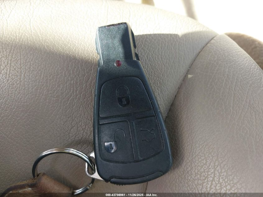 1999 Mercedes-Benz E 300 Diesel VIN: WDBJF25H6XA883568 Lot: 43786961