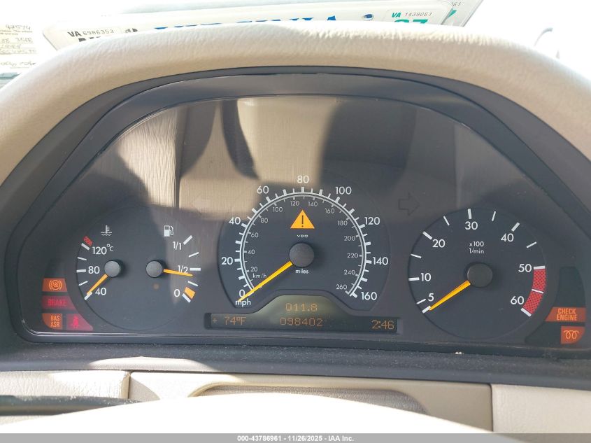 1999 Mercedes-Benz E 300 Diesel VIN: WDBJF25H6XA883568 Lot: 43786961