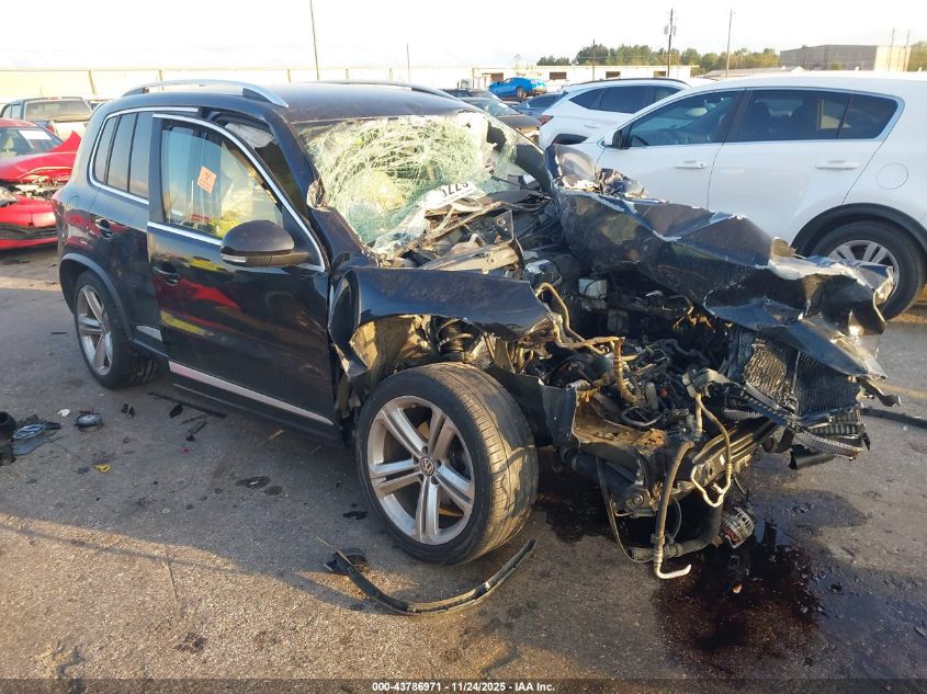 VOLKSWAGEN TIGUAN R-LINE