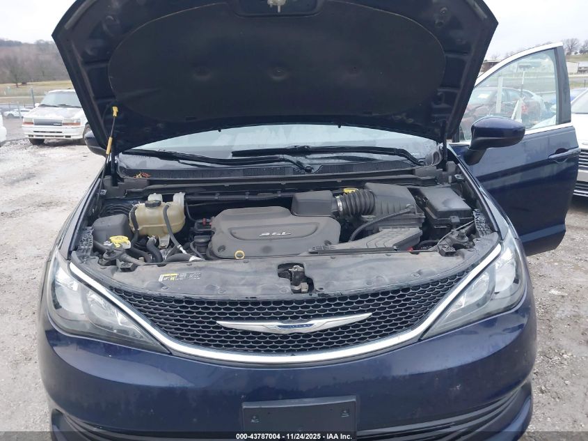 2017 Chrysler Pacifica Touring VIN: 2C4RC1DG4HR587767 Lot: 43787004