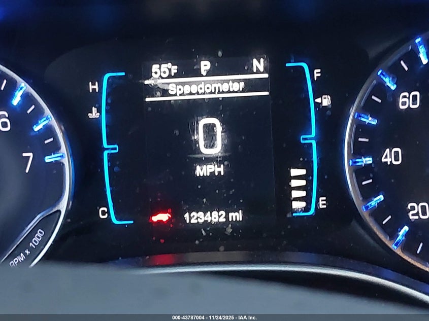 2017 Chrysler Pacifica Touring VIN: 2C4RC1DG4HR587767 Lot: 43787004