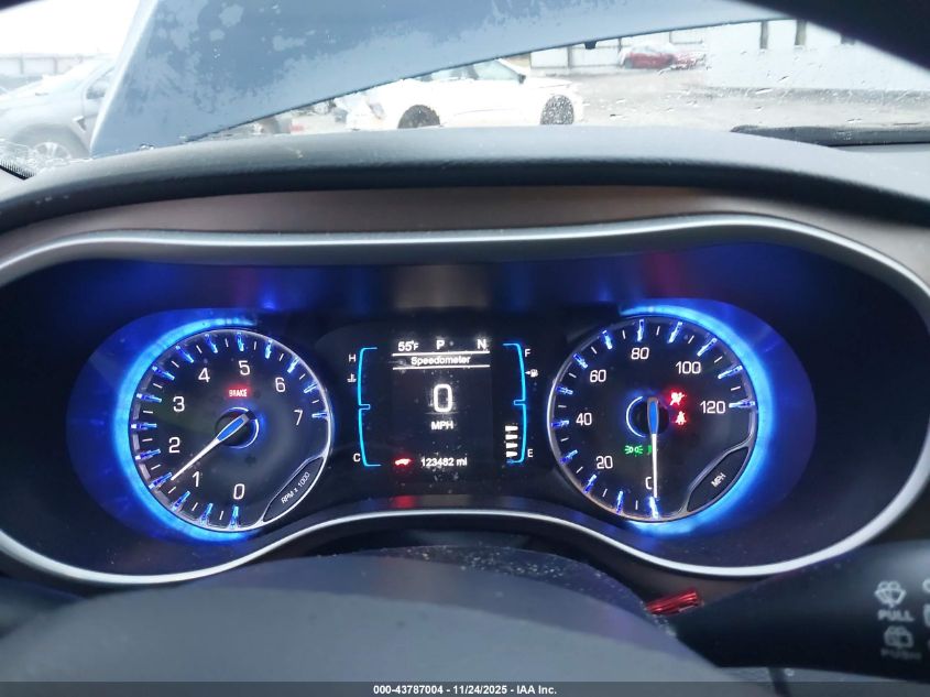 2017 Chrysler Pacifica Touring VIN: 2C4RC1DG4HR587767 Lot: 43787004