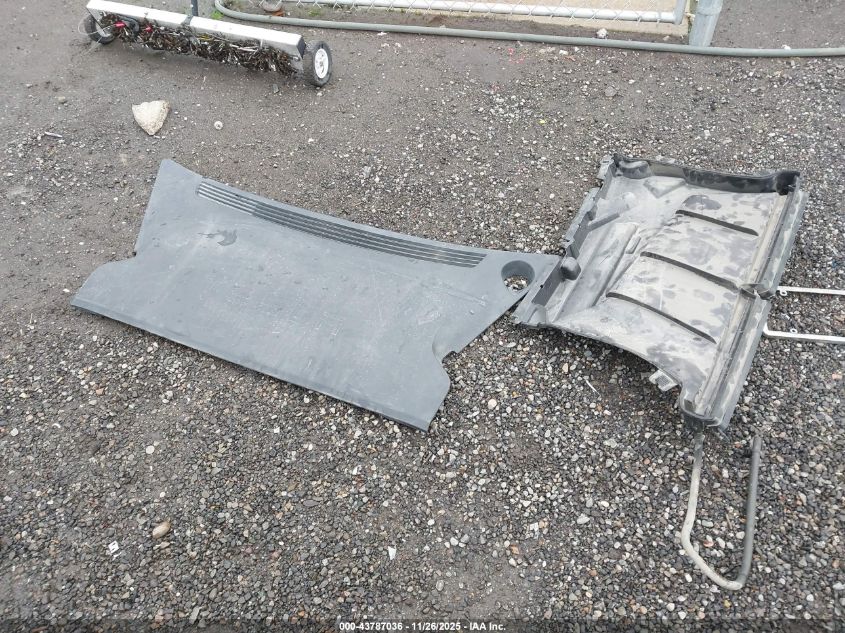 2020 Tesla Model S Long Range Dual Motor All-Wheel Drive/Long Range Plus Dual Motor All-Wheel Drive VIN: 5YJSA1E26LF415416 Lot: 43787036