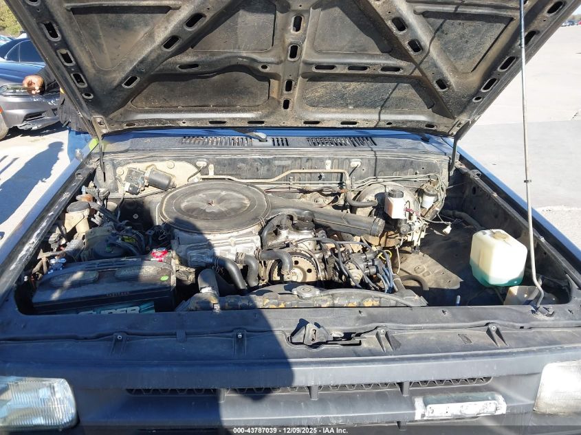 1991 Mazda B2200 Short Bed VIN: JM2UF1130M1682050 Lot: 43787039