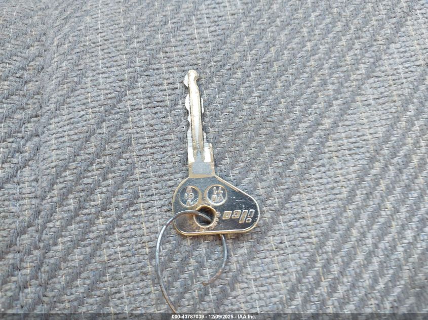 1991 Mazda B2200 Short Bed VIN: JM2UF1130M1682050 Lot: 43787039