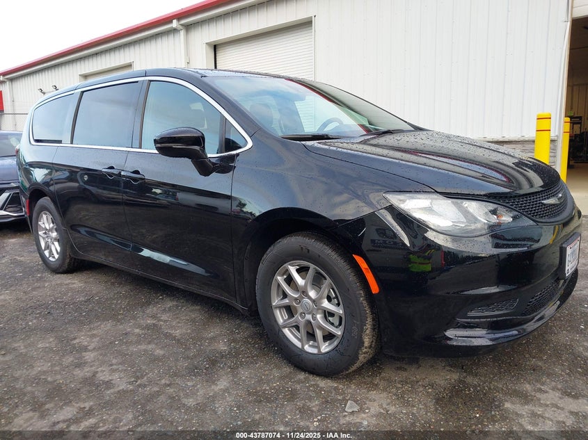 2C4RC1CG3TR192585 2026 Chrysler Voyager Lx auction photo 1
