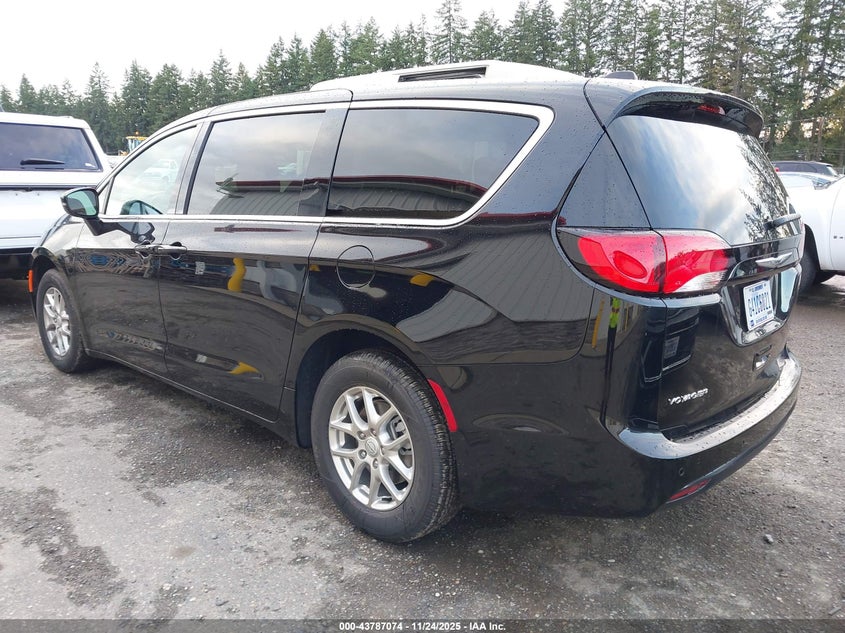 VIN 2C4RC1CG3TR192585 2026 CHRYSLER VOYAGER LX