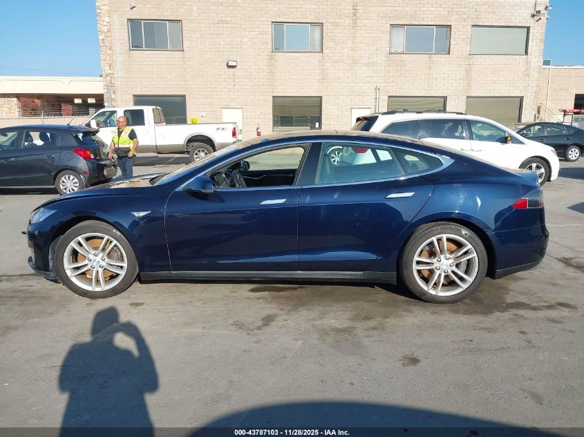 2014 Tesla Model S VIN: 5YJSA1S11EFP36911 Lot: 43787103