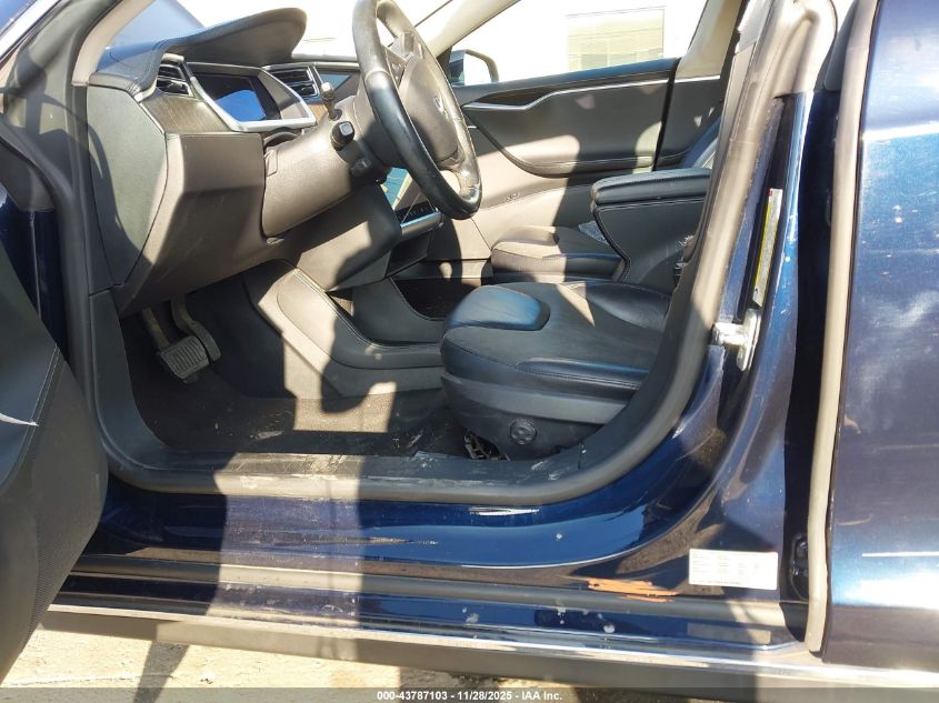 2014 Tesla Model S VIN: 5YJSA1S11EFP36911 Lot: 43787103